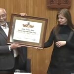 Escritor Leonardo Padura recibe en Guadalajara un doctorado honoris causa por su “extraordinaria” obra