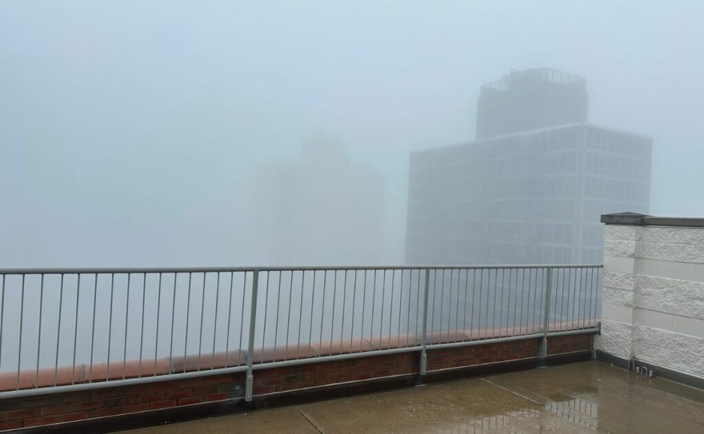 Gran parte de EE.UU. despide 2025 entre una tormenta de nieve y lluvia helada