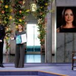 Hija de opositora venezolana María Corina Machado recibe en su nombre el Nobel de la Paz