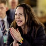 Disfrazada, en lancha y con ayuda de EE.UU.: Así salió María Corina Machado de Venezuela