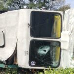 Aparatoso accidente microbús en Canal de Miramontes, CDMX