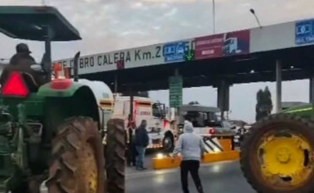 Productores toman casetas por incumplimiento de acuerdos