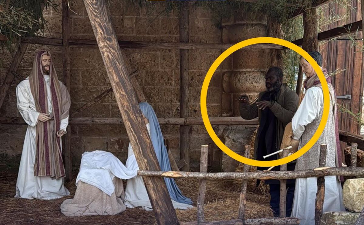 Prófugo intenta ocultarse en nacimiento de tamaño real; lo descubrió el alcalde - profugo-oculto-en-nacimiento-a-escala-real-en-galatone-italia