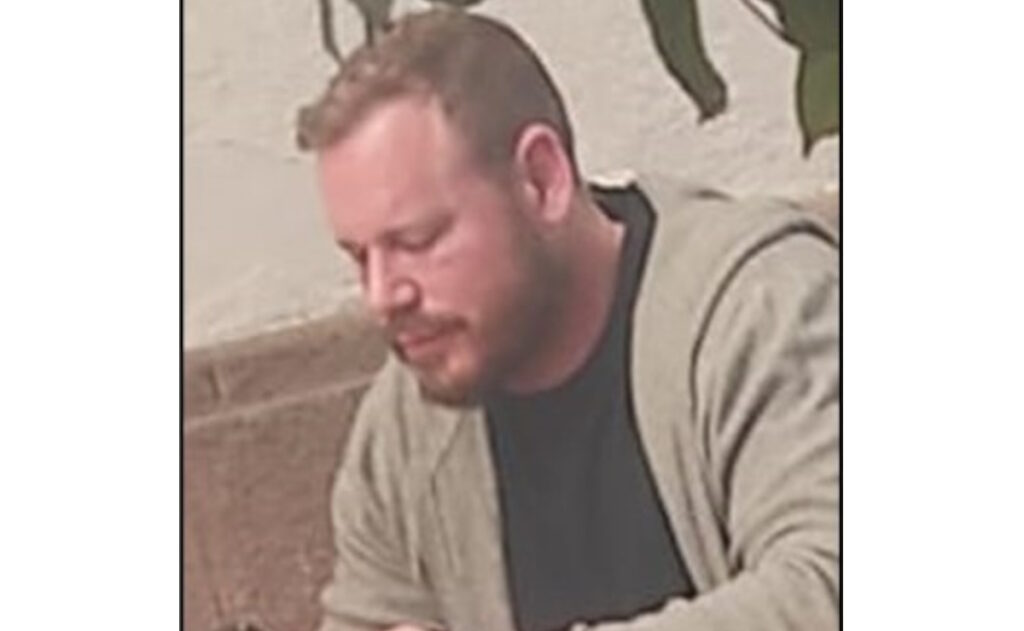 Aseguran bienes ligados al exatleta olímpico Ryan James Wedding, vinculado con el Cártel de Sinaloa