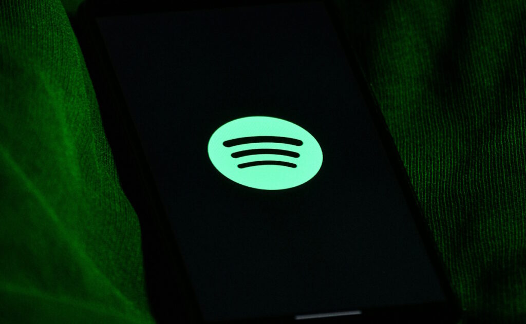 Estos fueron los artistas más escuchados en Spotify este 2025