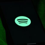 Estos fueron los artistas más escuchados en Spotify este 2025