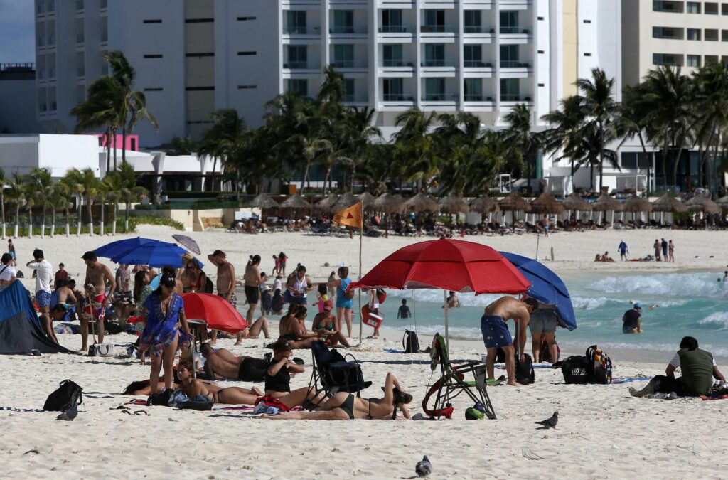 ¿Cuántos millones de turistas se esperan en México para las vacaciones de fin de año?