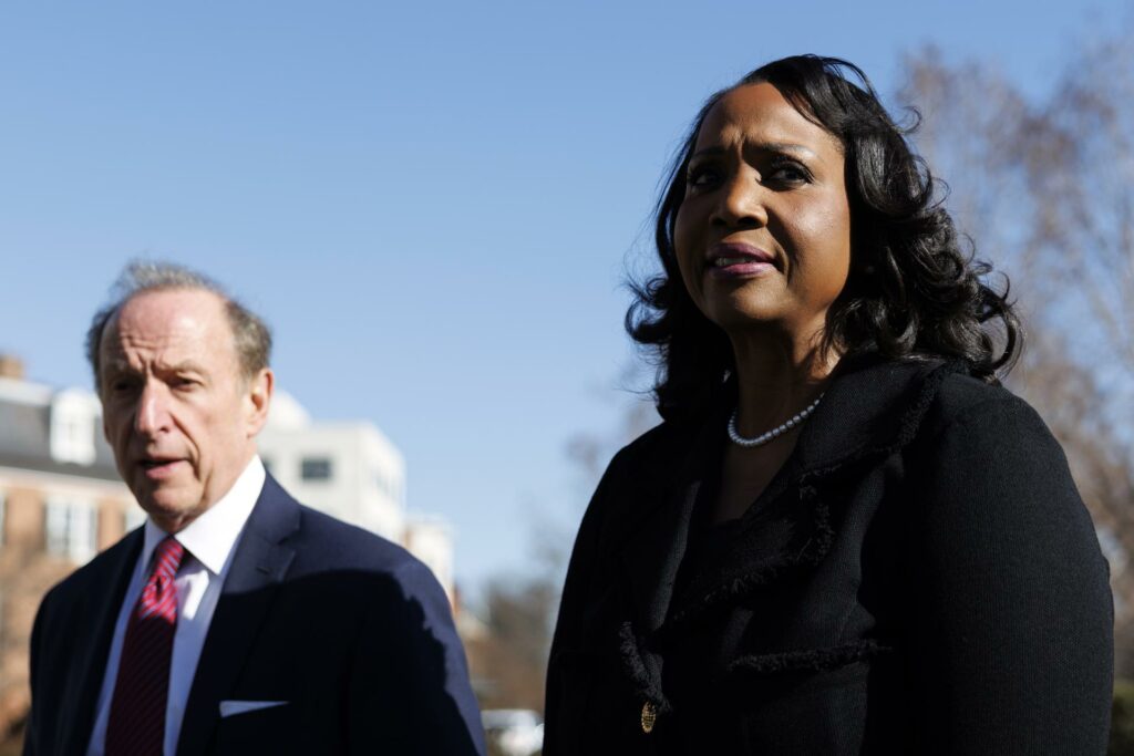 Supremo se muestra escéptico ante argumentos de Trump por despido de gobernadora de la Fed - 1d403de33982478d55f5a2ab7067d522885836b8w-1024x683