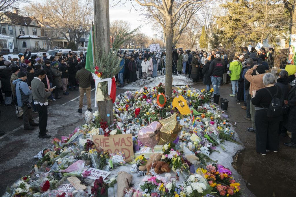 ¿Podría ser condenado el agente de ICE que mató a una mujer en Mineápolis? - 24766f527a43c0c96b0c35f2a846931e5b6bca36w-1024x683