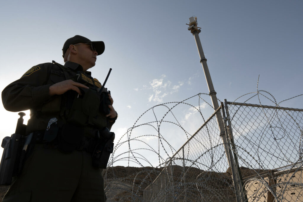 Muertes de migrantes en frontera de Arizona y México caen a niveles “históricos”, dice ONG