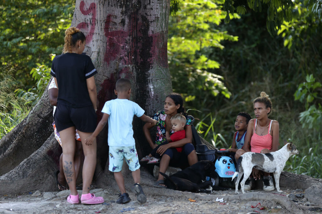 Familiares de presos políticos en Venezuela esperan que se den liberaciones "masivas" - 3cf860307eb262a0b264679651519aab65835c2dw-1024x683