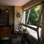 Agujeros, vidrio y polvo, las marcas del ataque de EE.UU. en Caracas 72 horas después