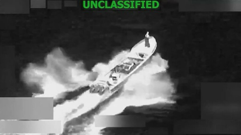 EE.UU. destruye un nuevo bote en el Pacífico supuestamente ligado al narcotráfico