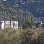 Atienden en Madrid a un último grupo de 9 pasajeros víctimas de choque de trenes en España