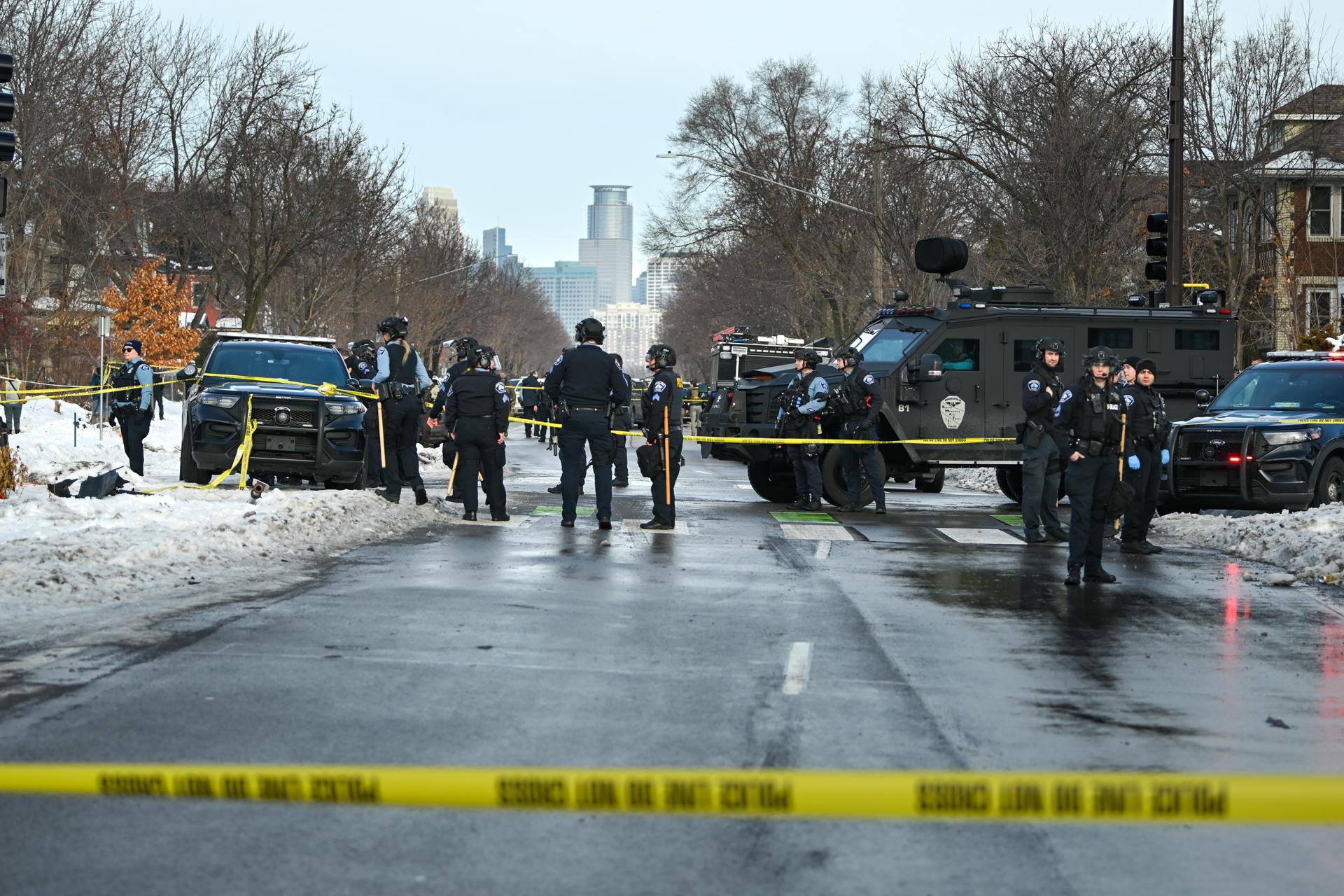 Minnesota declara emergencia y alista Guardia Nacional tras la muerte de una mujer por ICE