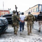 EE.UU. detiene a mil migrantes, entre ellos de México, en Minnesota