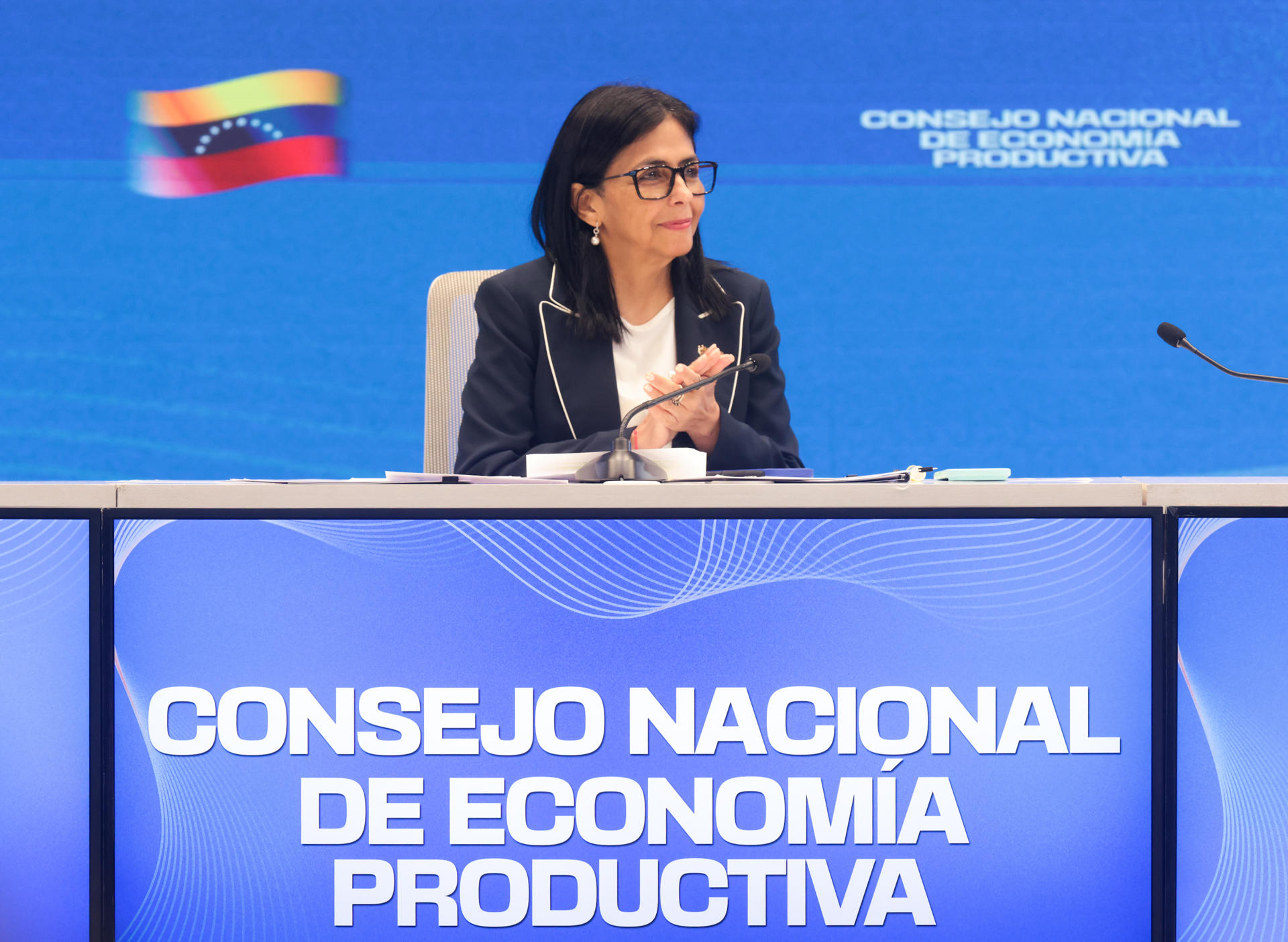 Venezuela anuncia contrato para exportar por primera vez gas licuado de petróleo