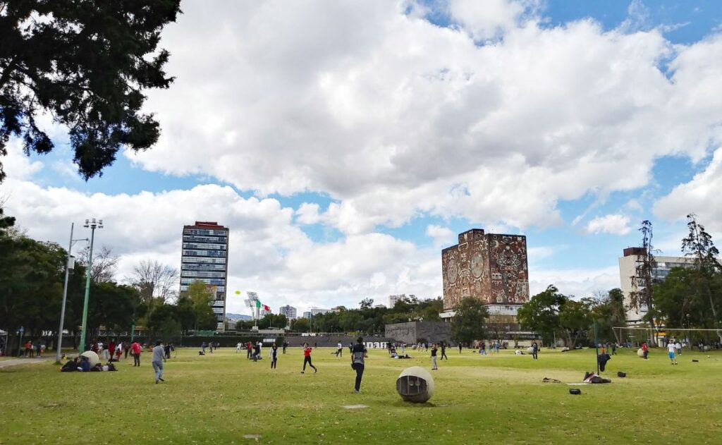 UNAM lanza convocatoria al concurso de selección para licenciatura