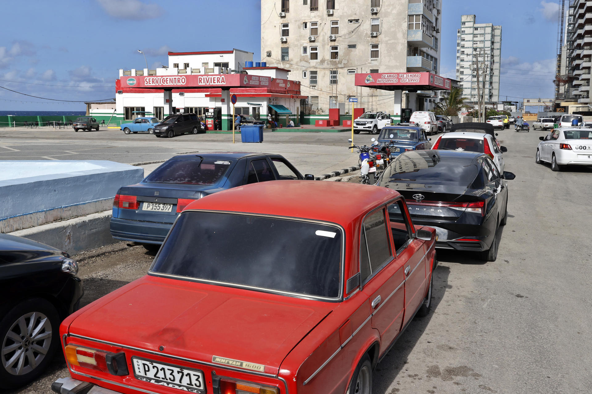 Cuba afrontará una “grave crisis” en pocas semanas si no recibe más petróleo Cuba afrontará una “grave crisis” en pocas semanas si no recibe más petróleo