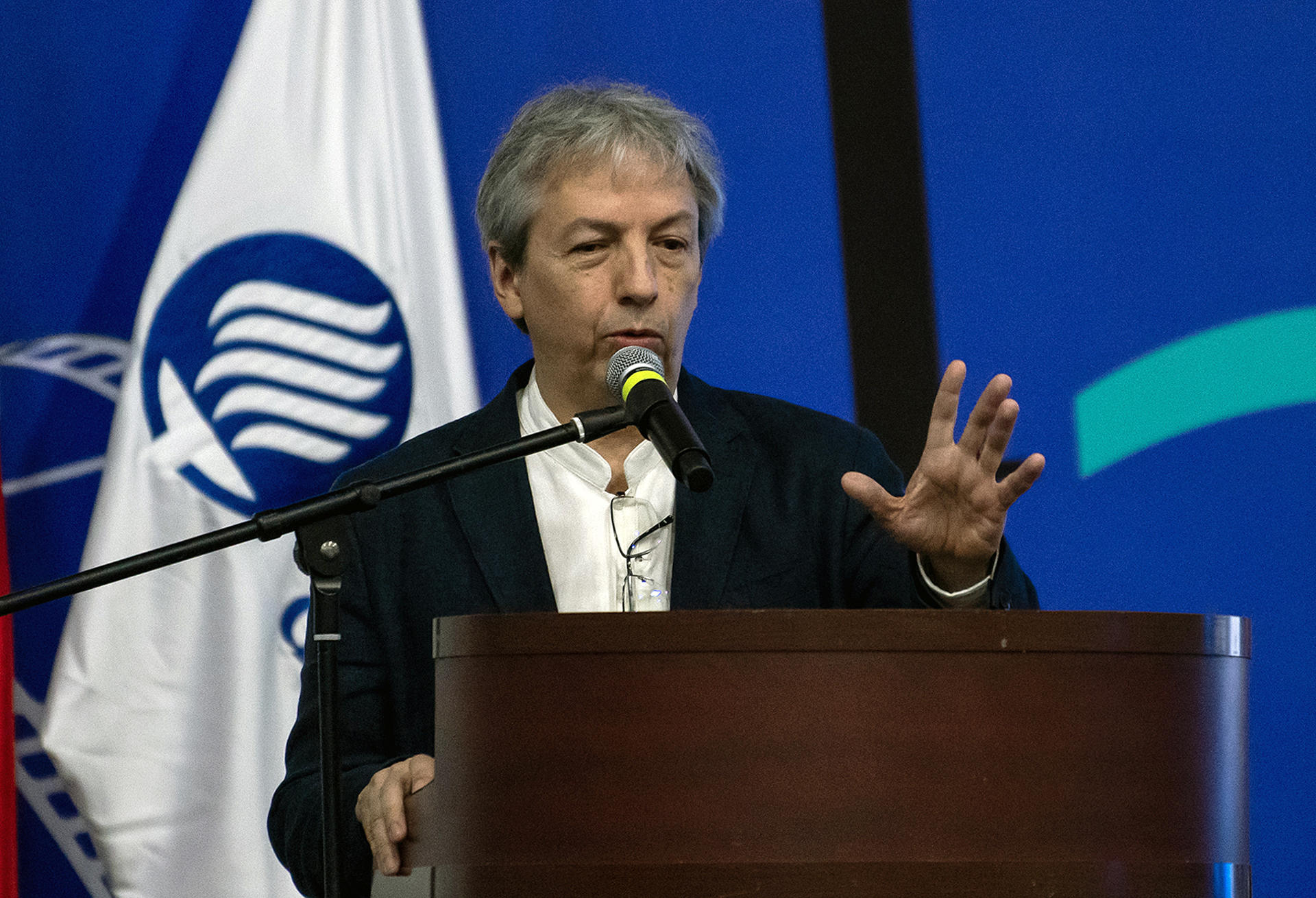 Mexicano David Toscana gana el Premio Alfaguara de Novela 2026