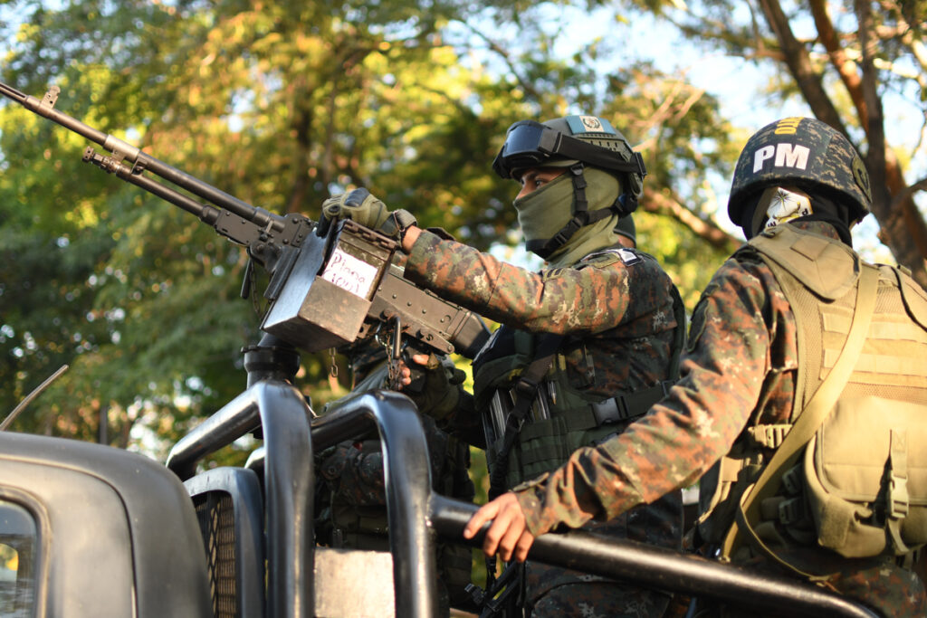 Declaran el estado de sitio en Guatemala tras ola de violencia de las pandillas - declaran-el-estado-de-sitio-en-guatemala-tras-ola-de-violencia-de-las-pandillas-2-1024x683