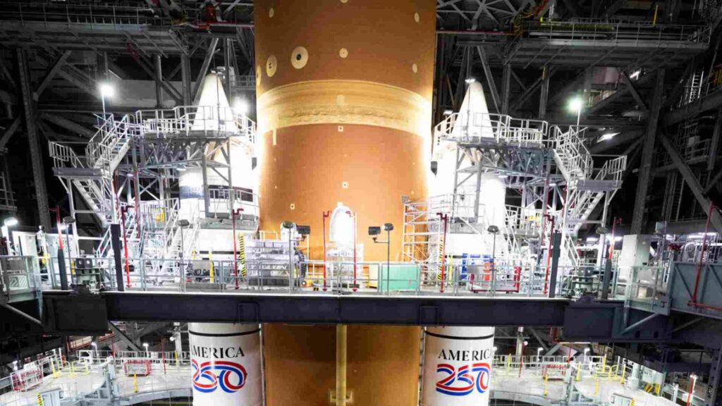 El lanzamiento tripulado de la NASA a la Luna contará con un microsatélite argentino