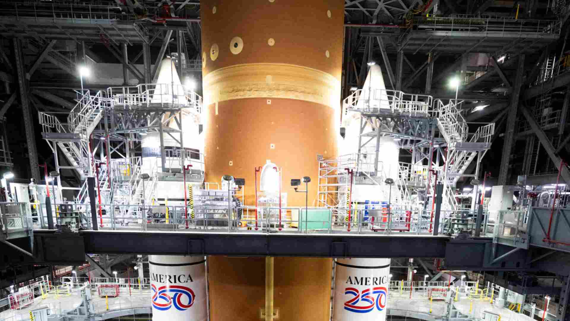 El lanzamiento tripulado de la NASA a la Luna contará con un microsatélite argentino