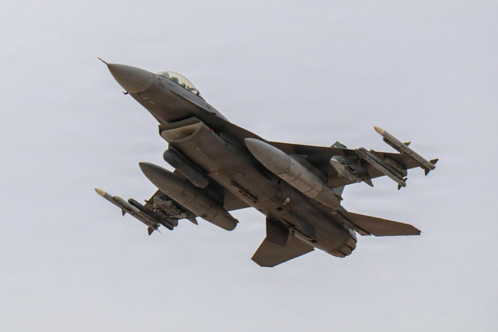 EE.UU. mata a líder de Al Qaeda en Siria vinculado con la muerte de estadounidenses en 2025