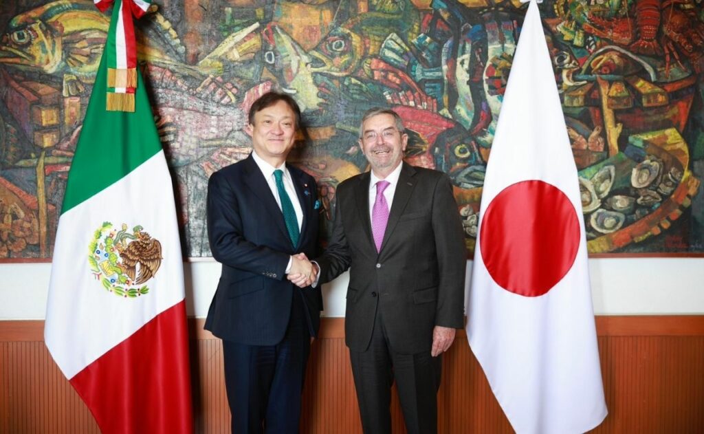 Canciller De la Fuente se reúne con el ministro de Estado de Relaciones Exteriores de Japón