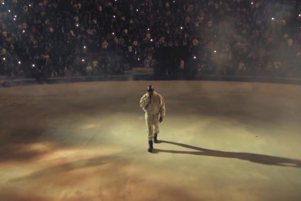 Embajada de Israel rechaza venta de mercancía con simbología nazi en concierto de Kanye West en CDMX