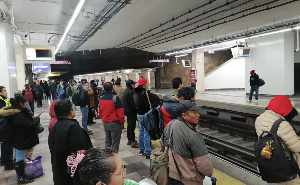 Metro CDMX informa retrasos por afluencia alta y moderada en líneas