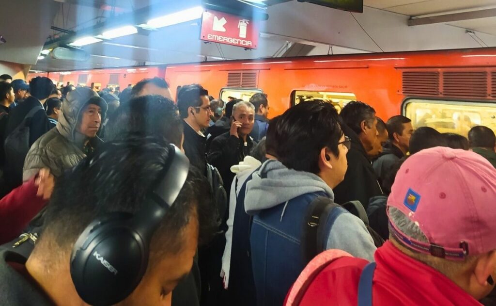 Acusan “pésimo servicio” en Metro CDMX; reportan problemas en 5 líneas