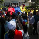 Embajada de EE.UU. en México prevé cambios en citas para visa ante protestas por Venezuela