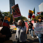 Marchan en la CDMX para rechazar el “imperialismo” de EE.UU. en Venezuela y amenazas de Trump a México