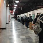 Retiro de trenes retrasan servicio en Metro CDMX