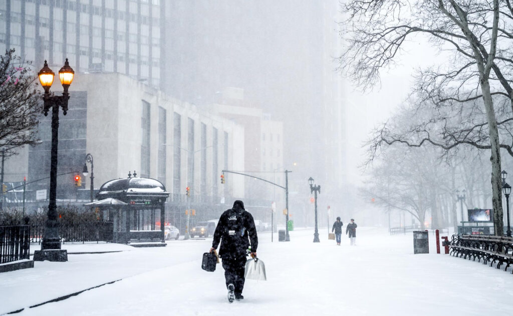 Dos muertos por tormenta de nieve en EE.UU.