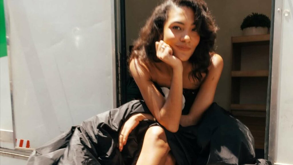 Claves de los Grammy 2026: Bad Bunny y Kendrick Lamar, a las puertas de la historia - olivia-dean-1024x576