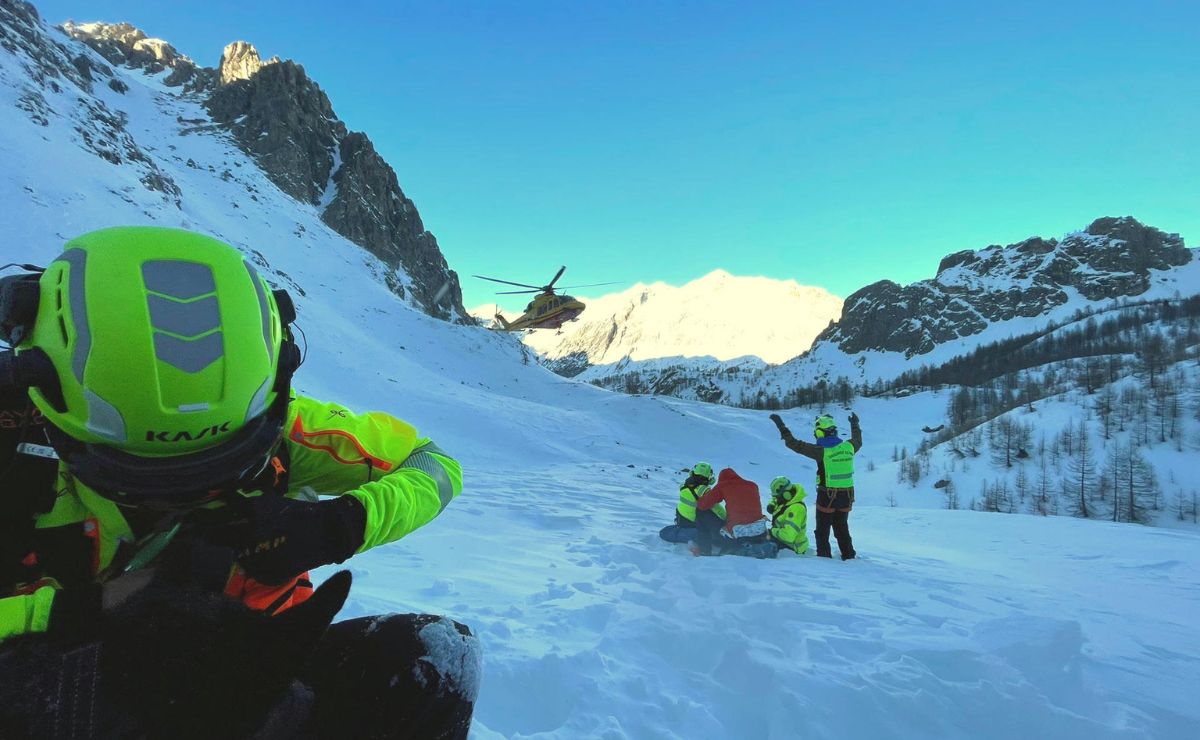 Avalanchas de nieve en Italia dejan tres muertos