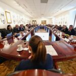 Sheinbaum se reúne con economistas para conversar sobre fortaleza de México