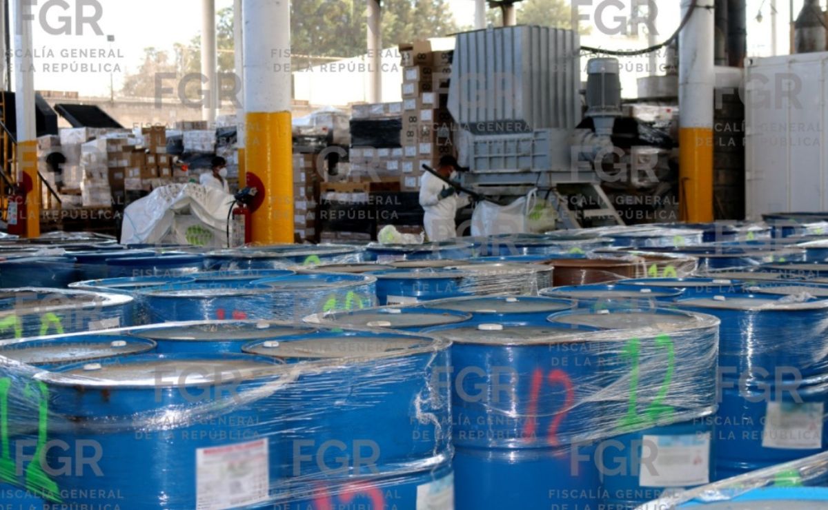 Autoridades destruyen más de 100 toneladas de sustancias y precursores químicos Autoridades destruyen más de 100 toneladas de sustancias y precursores químicos