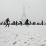 Cierre de escuelas, aeropuertos paralizados e inundaciones por temporal de frío en Europa