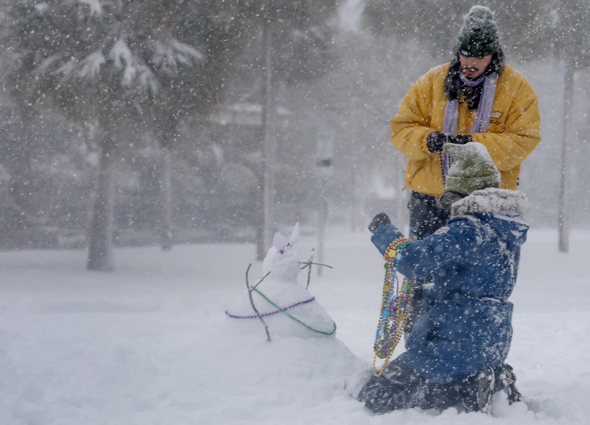 Una gran tormenta invernal amenaza a EE.UU. y Canadá con fuertes nevadas