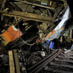 Un muerto, cuatro heridos graves y otros 33 afectados por accidente de tren en Barcelona