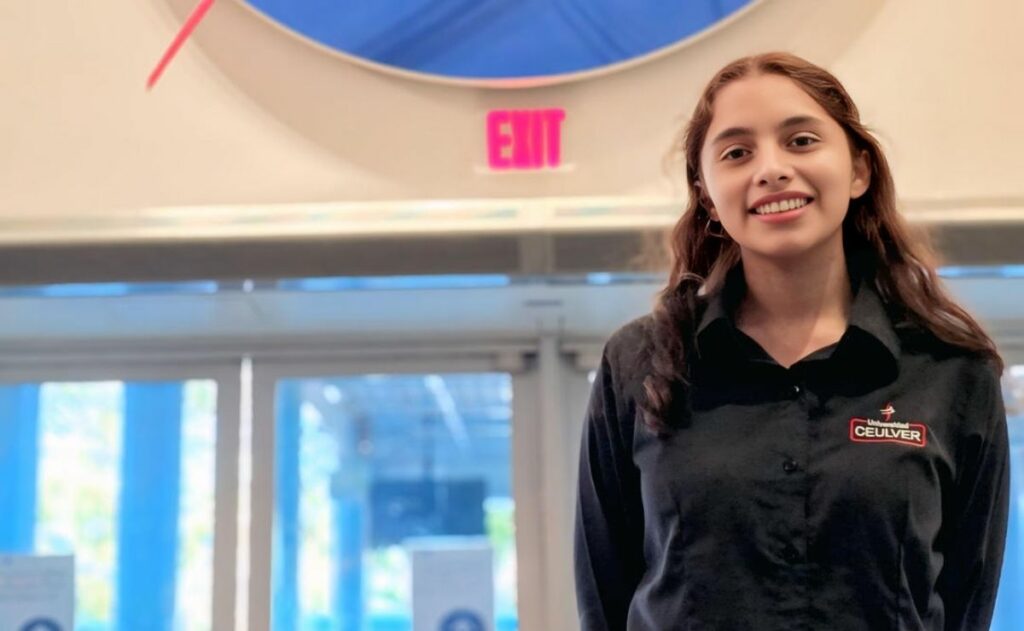 La mexicana Valeria Palacios gana la Medalla Mundial de Educación 2025