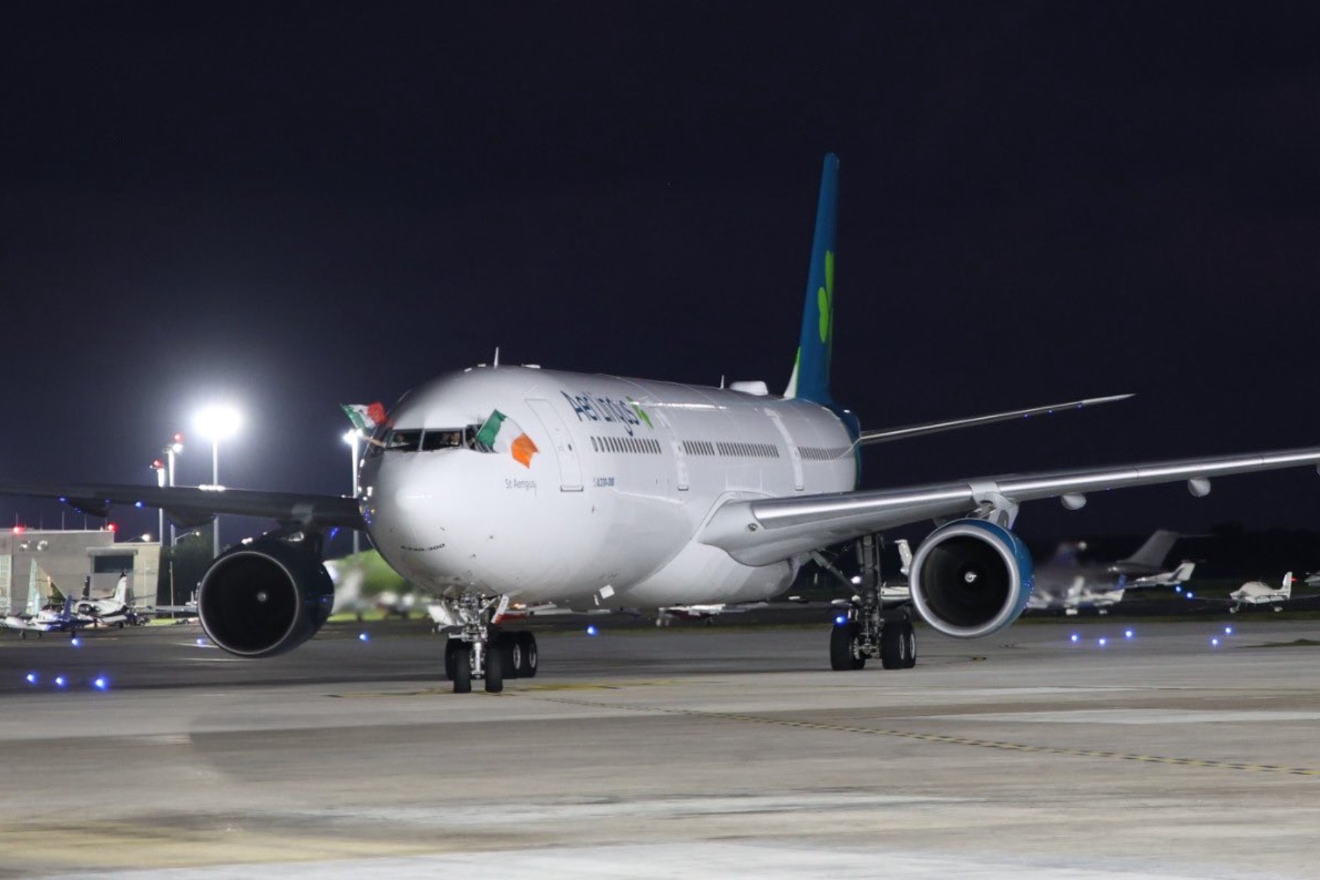 Mara Lezama anuncia vuelo directo Dublín-Cancún mediante Aer Lingus
