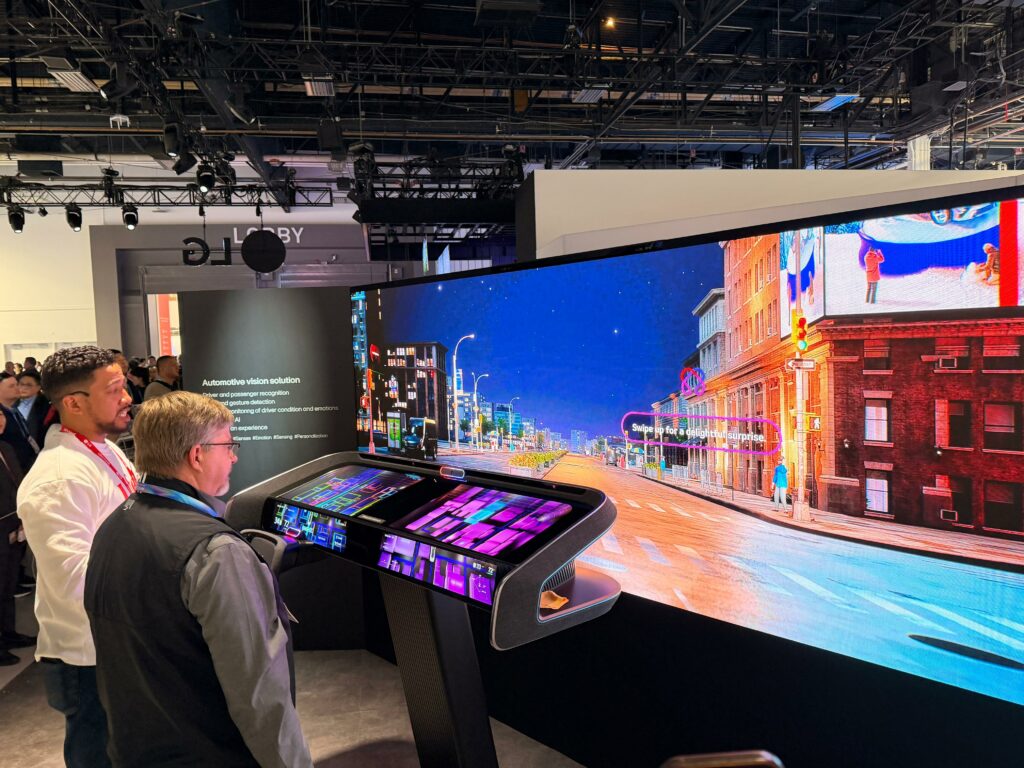 OLED transparente y sensores biométricos: la nueva era de la conducción inteligente - whatsapp-image-2026-01-07-at-45927-pm-1-1024x768