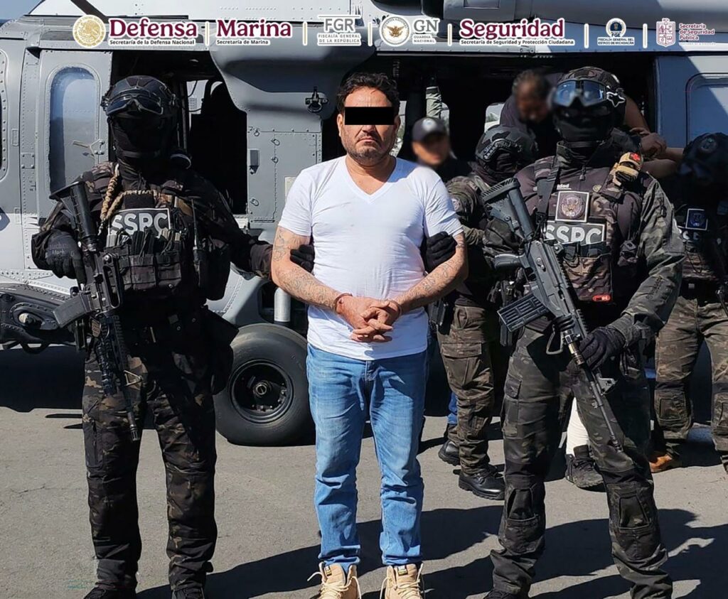 Llega 'el Botox' a la CDMX tras su detenci&oacute;n en Michoac&aacute;n; cuenta con 7 &oacute;rdenes de aprehensi&oacute;n - whatsapp-image-2026-01-22-at-40507-pm-1024x843