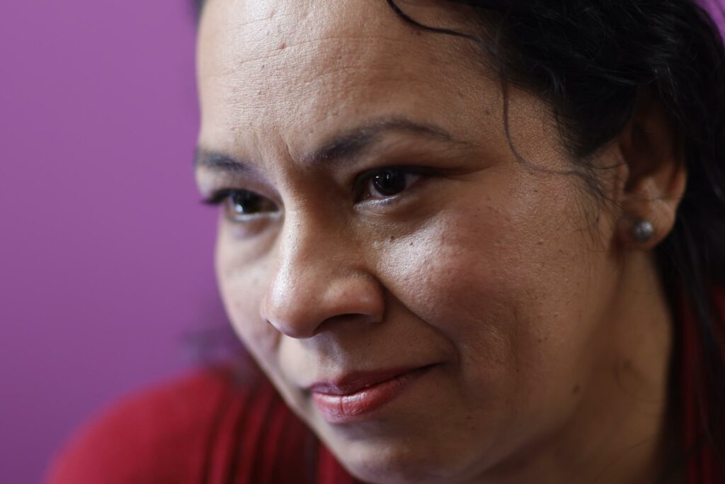 Nuevas reglas y menos recursos amenazan a los refugios para mujeres en México