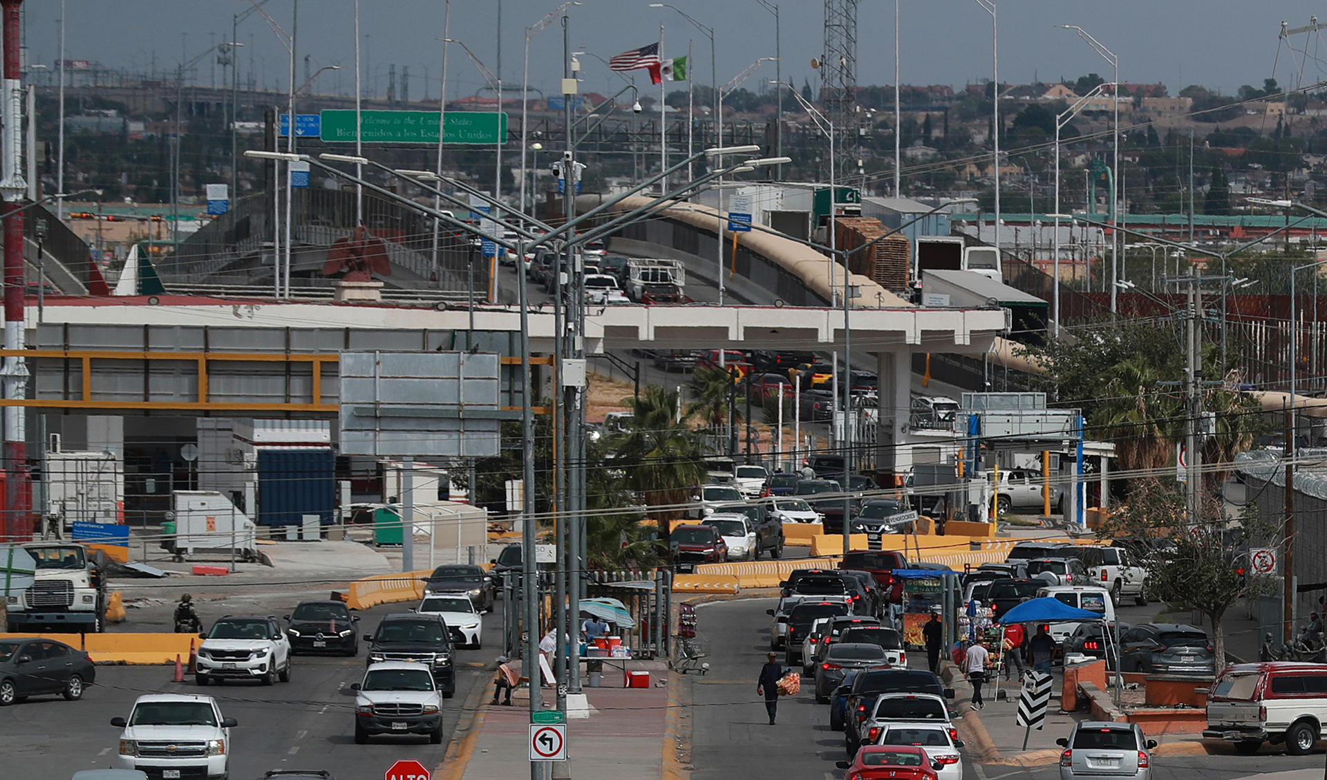 Ciudad Juárez desconcertada tras el cierre temporal del aeropuerto de El Paso (EE.UU.)