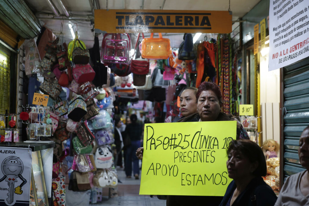 Las obras del Mundial de Fútbol amenazan a comerciantes informales de la CDMX - 35f259e6131183b487e381239e097ff047b818f6w-1024x683